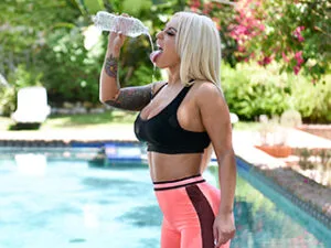 PAWG Gets Physical